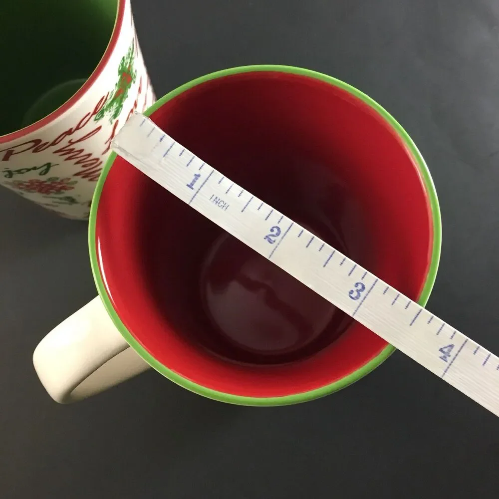 Starbucks Coffee Cups Lot‎ (2) Size 12 oz Stars/Stockings 2007 Red/Green/White